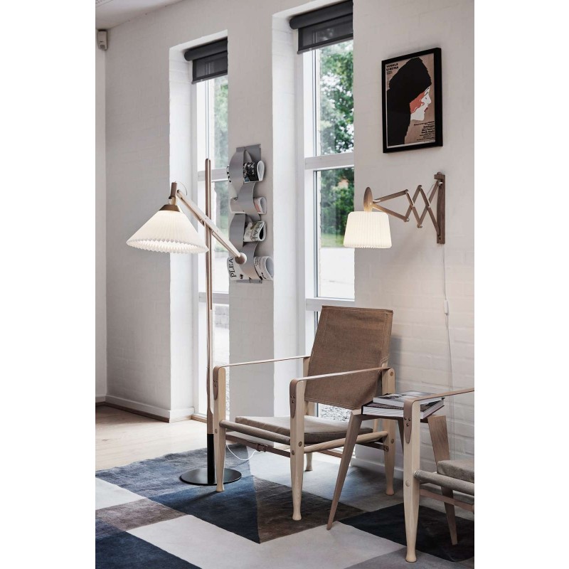 325gulvlampelysegLeKlint-00