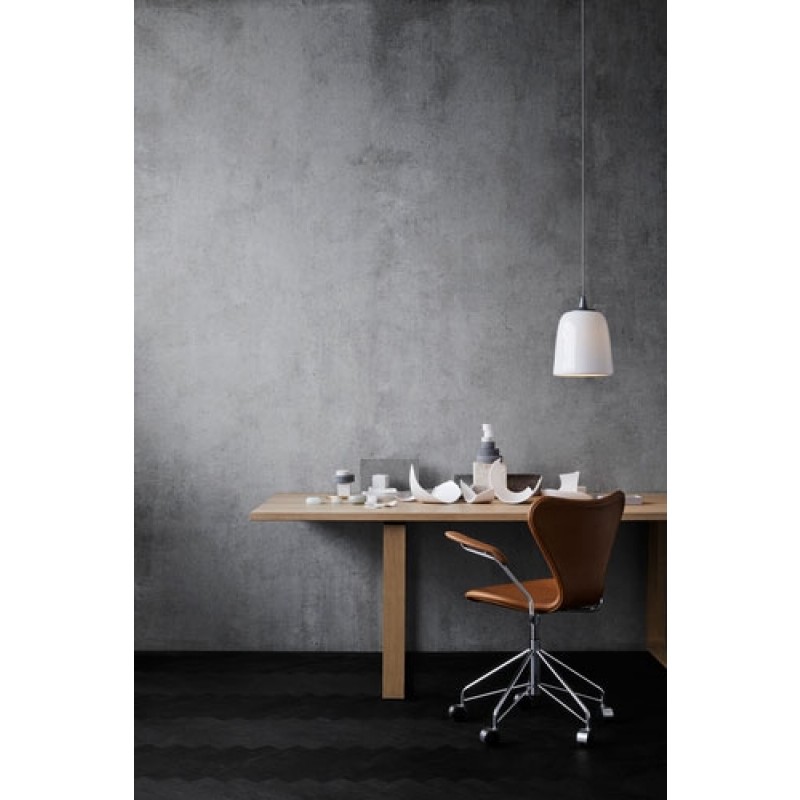 DoguPendelGuldFritzHansen-00