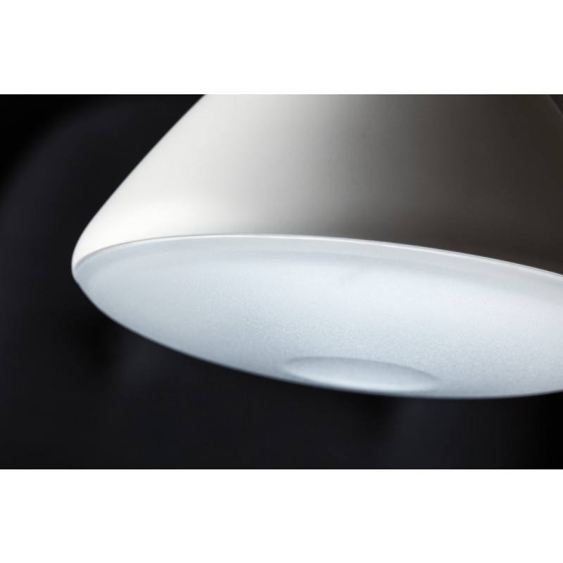 AQ01BordlampeSortFritzHansen-00