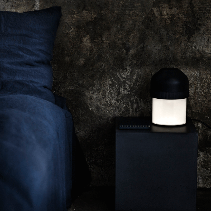 VolumeBordlampeBlackbirdSlngelagerhavesFritzHansen-00